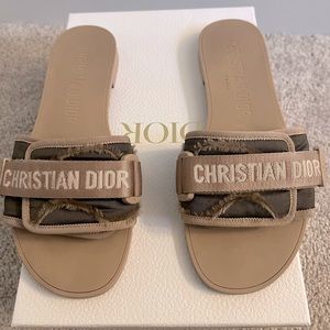 Nude Dior Slides